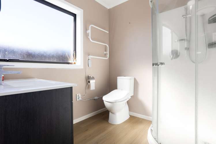 5 Ruske Place Grandview Heights_10