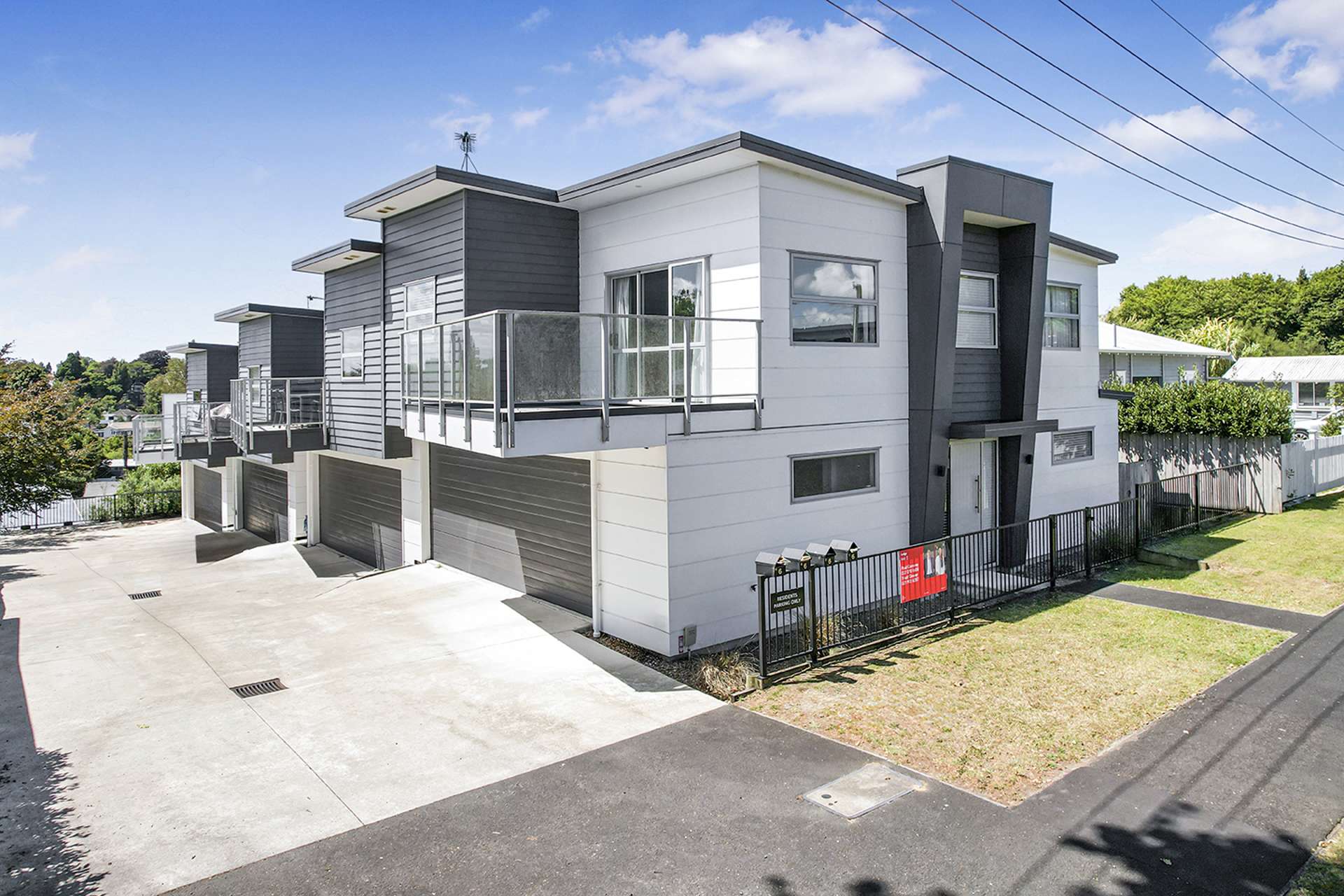 2/6 Dyer Street Whitiora_0