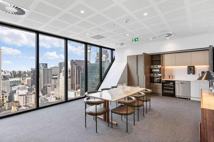 5203/10 Commerce Street City Centre_35