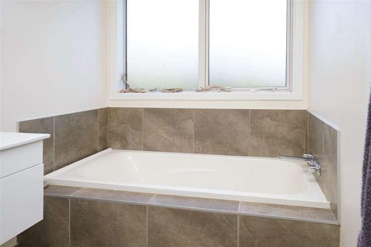 16 Ferry Road Woodend_16