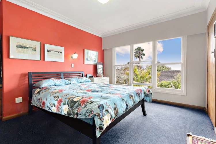 70 Lake Road Narrow Neck_9