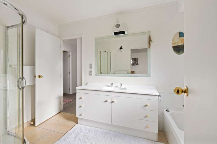 90 Lakeside Drive Orewa_13