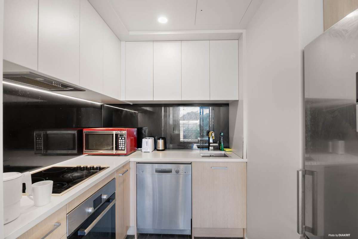 907/70 Anzac Avenue_3