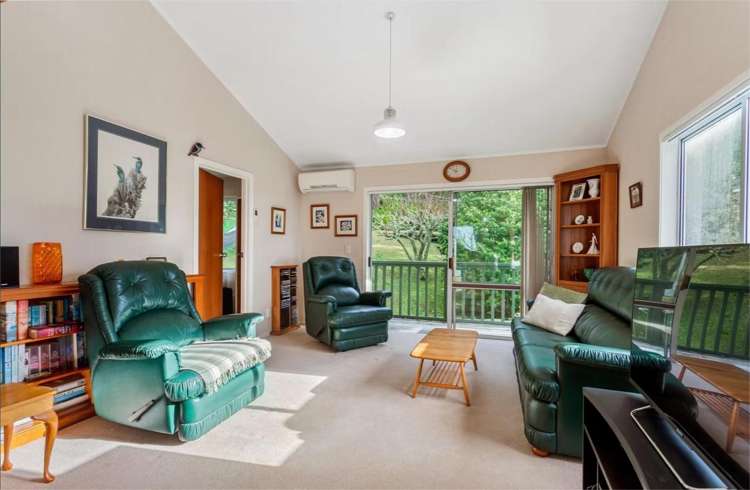 15 Easton Park Parade Glenfield_10