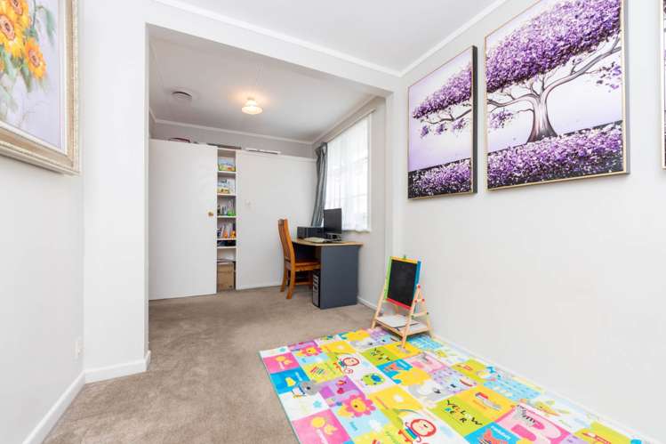 8 Westall Road New Lynn_4