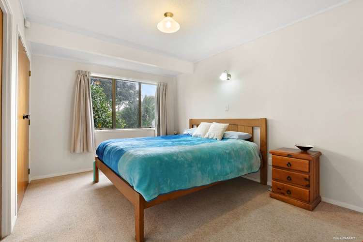 18 Muirfield Street Wattle Downs_11