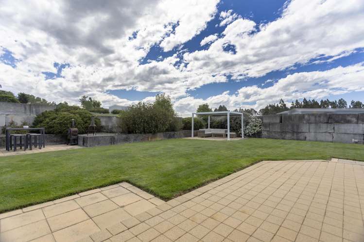 326 Homestead Road Weston_44