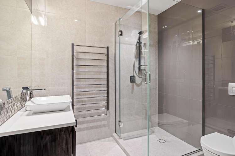 206/283 Wakefield Quay Stepneyville_11