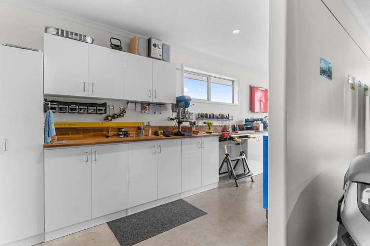 18 Kowi Lakes Drive One Tree Point_17