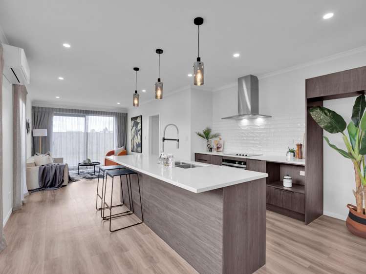 2/10 Bourn Heath Drive Rototuna North_8