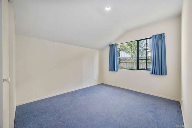 1/14 Mossop Rise Glenfield_11