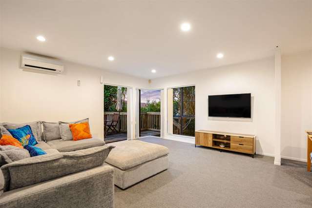 2/54 Granville Drive Massey_1