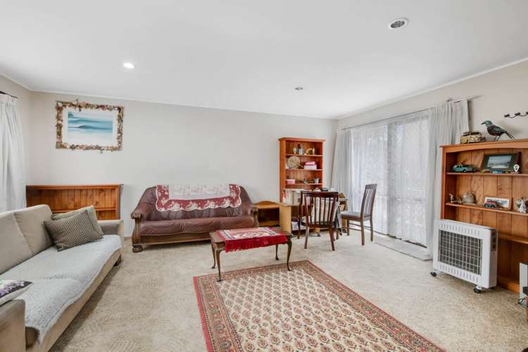 7 Thorburn Avenue Red Beach_14