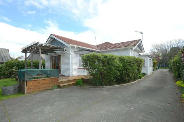 82 Avonhead Road Avonhead_2