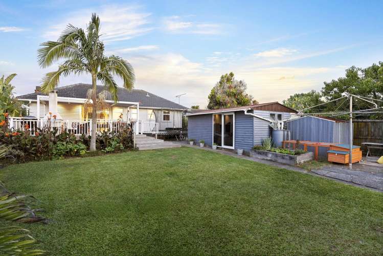 35 Chippendale Crescent Birkdale_12