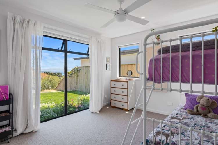 23 Hill Tops Way Stoke_19