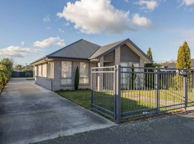 11 & 11A Russell Street Linwood_1