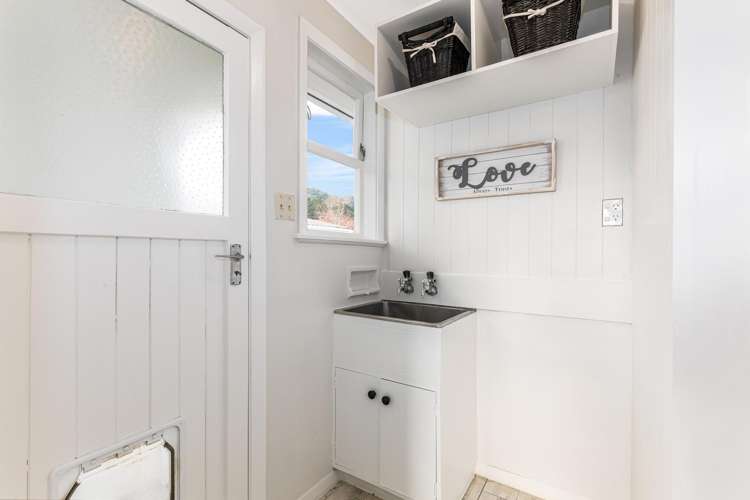 383 George Street Stokes Valley_10