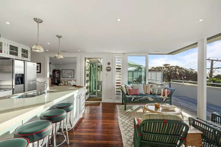 13 Le Roy Road Onetangi_12