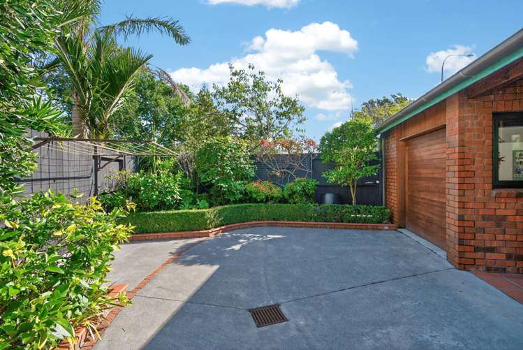 5 Myrtle Street Hutt Central_40