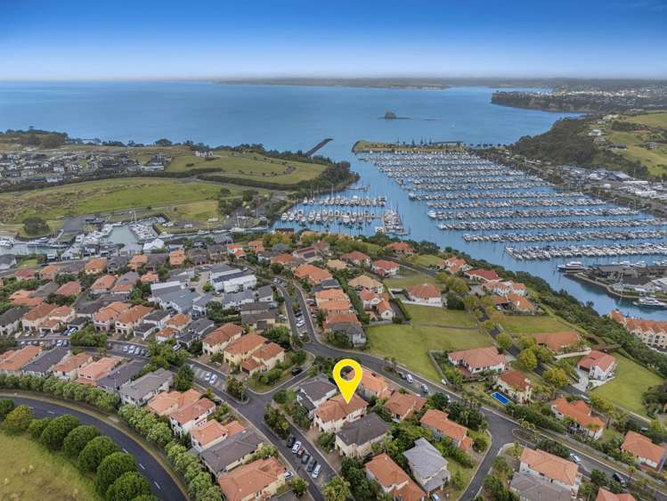 8 Trimaran Drive Gulf Harbour_16