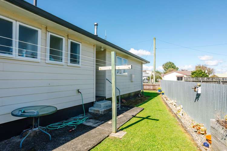 17 Burns Street Dannevirke_2