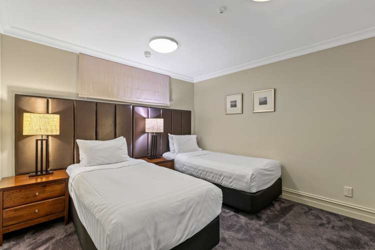 704/34 Lake Esplanade Queenstown_10