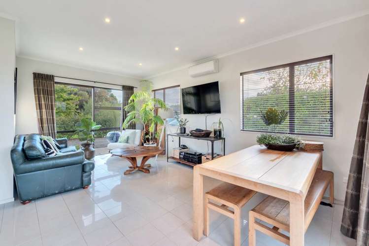 1041 Old North Road Waimauku_21