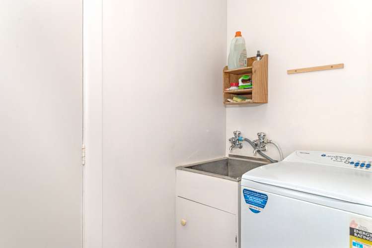 100 Awapuni Road Awapuni_13