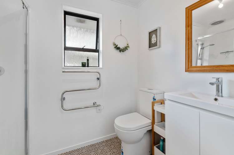 224 Ranolf Street Glenholme_18