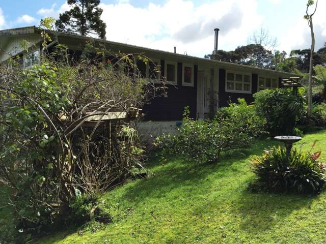 22 Highland Avenue Titirangi_1