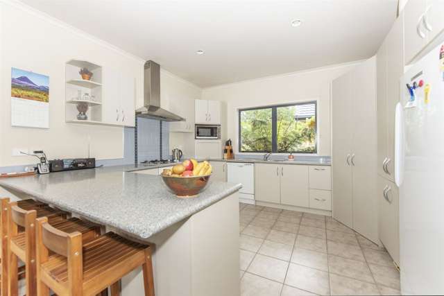 401 Telephone Road Puketaha_1