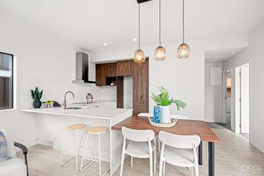 35b Pine Avenue_1