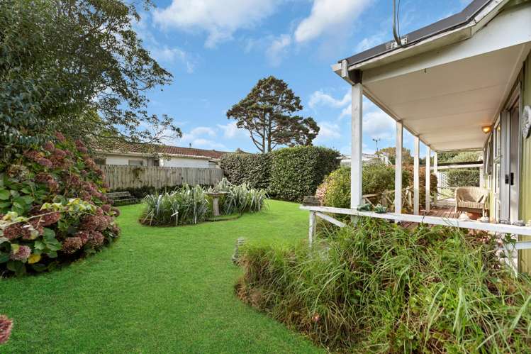 11b Honey Place Manurewa_10