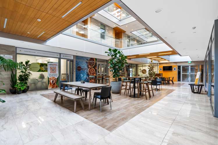 06/585g Beach Road Rothesay Bay_14