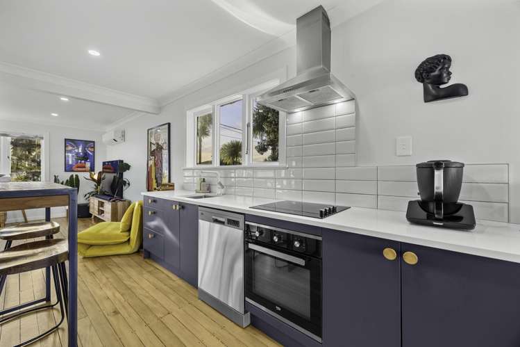 1/4 Ambler Avenue Glen Eden_11