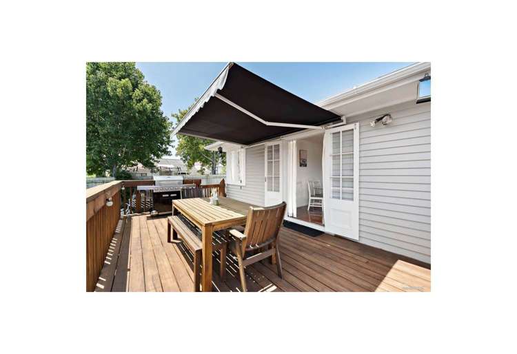 27 Fairdene Avenue Henderson_12