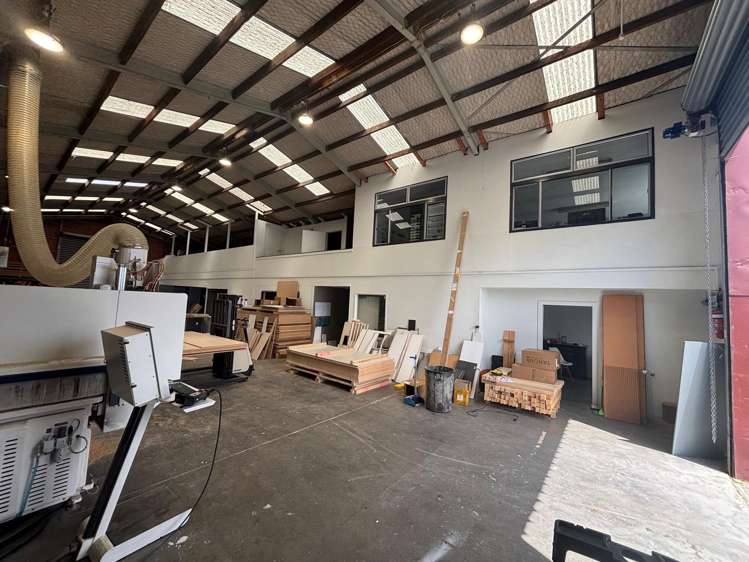 122 Gracefield Road Lower Hutt_9