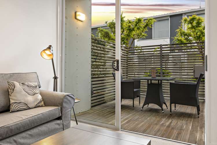 106/22 Fisher-Point Drive Auckland Central_6