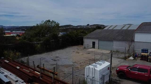 Lock-up plus yard in Elsdon