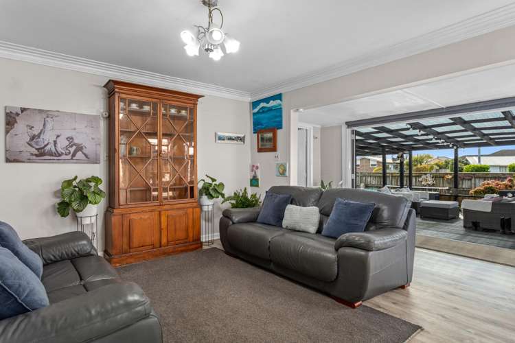 9 Barry Avenue_3