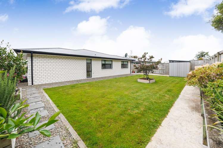 16 Serenity Crescent Kelvin Grove_1