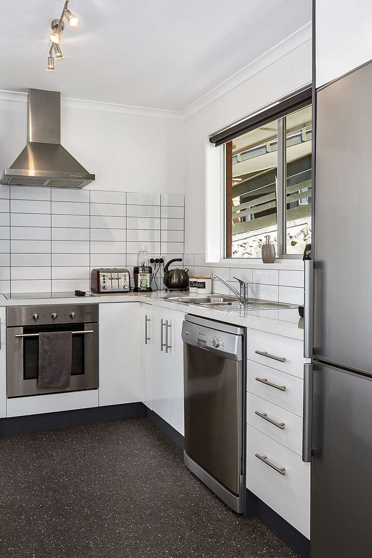 26 Middleton Road Kew_17