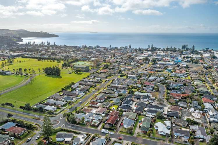 99 Florence Avenue Orewa_17