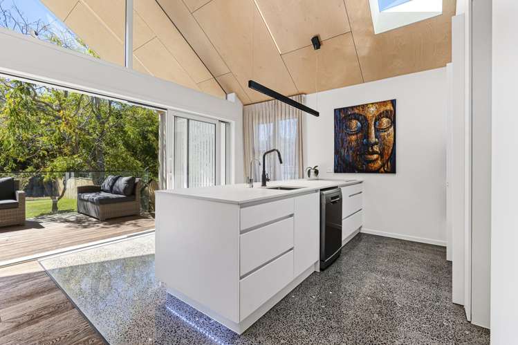 6 Aubrey Street New Plymouth Central_5