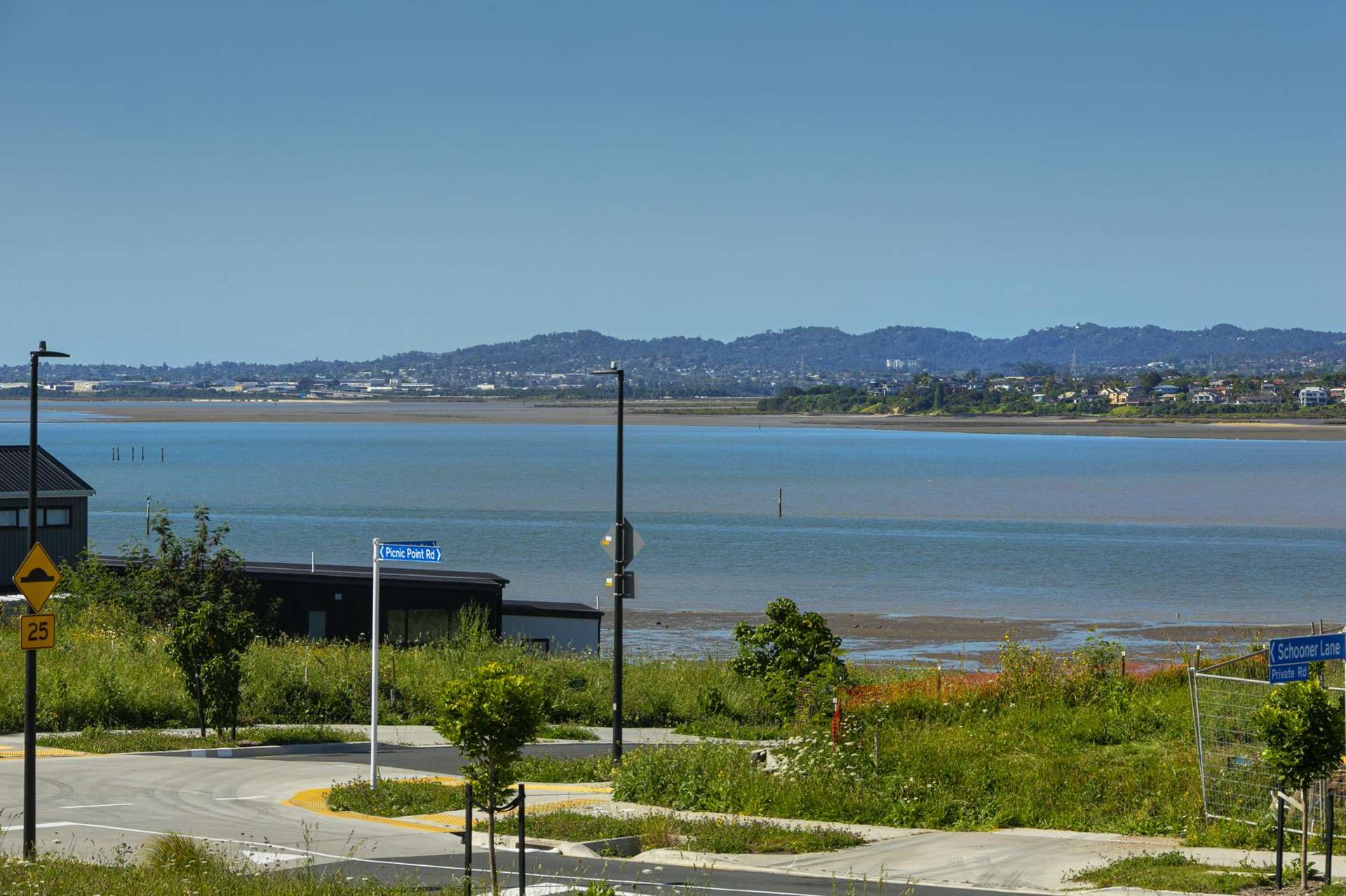 2/18 Scott Road Hobsonville_0