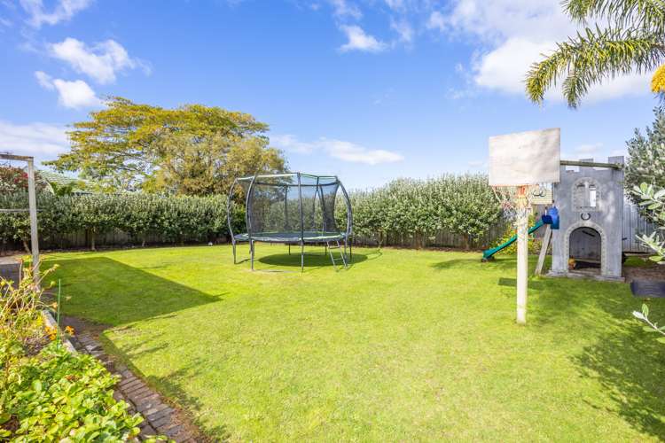 33 Ayrshire Drive Grandview Heights_33