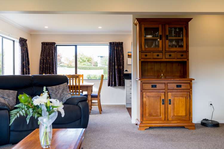 61 Holyhead Street Outram_5