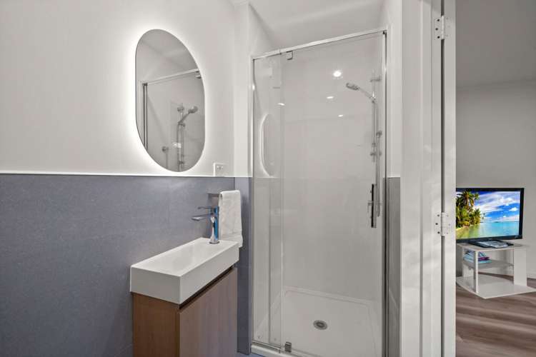 3/19 Langana Avenue Browns Bay_10