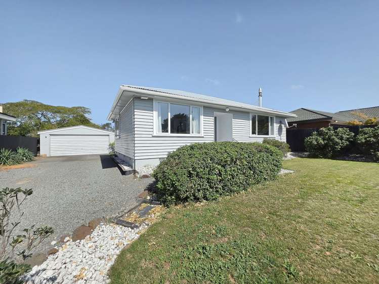 6 Travis Road Burwood_13